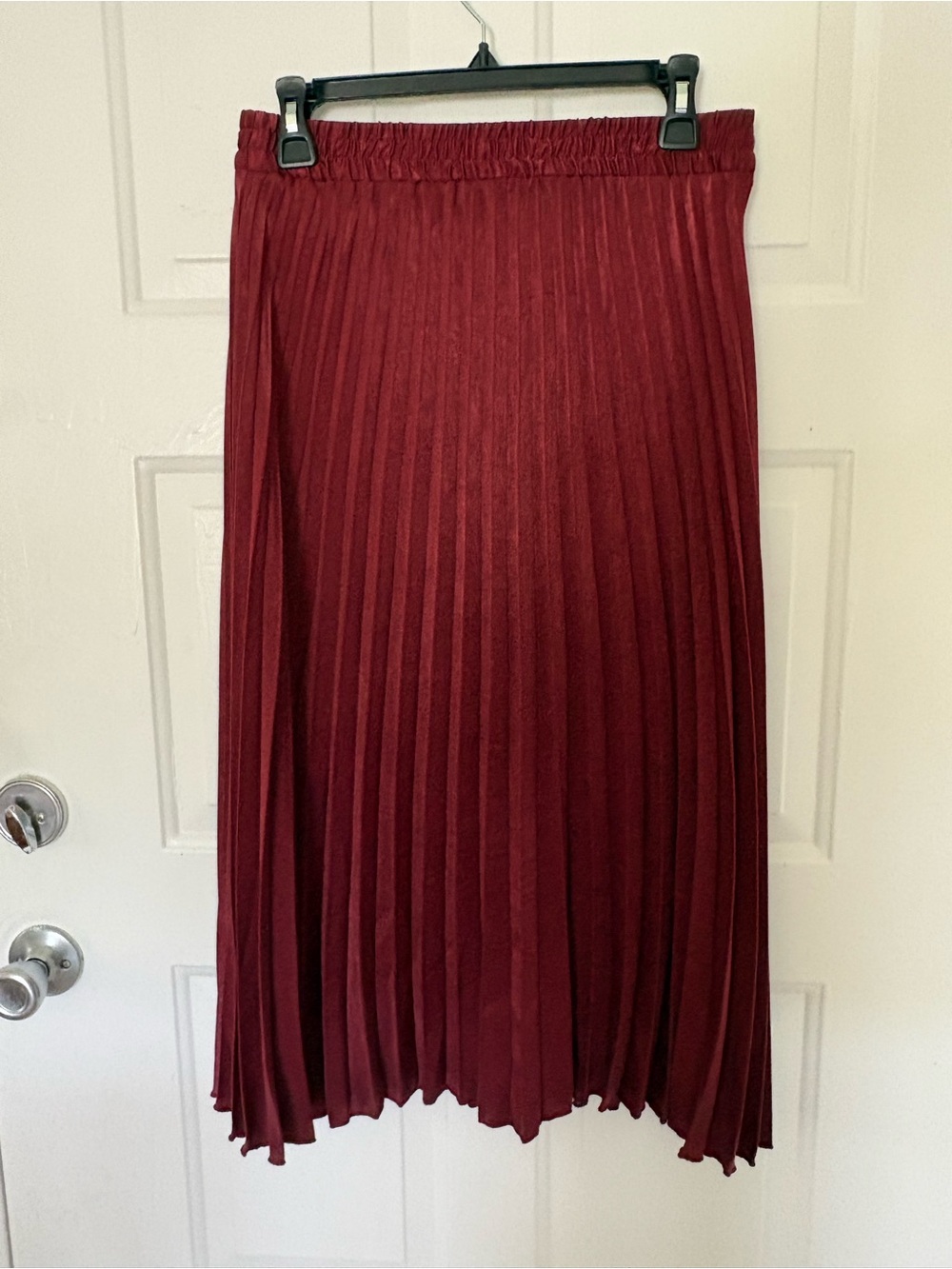 Max Studio Burgundy Pleated Midi Skirt